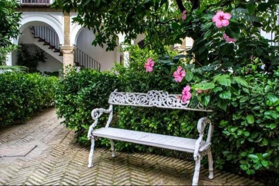Apartamento De Dos Dormitorios En Plaza Alfaro Seville Exterior photo