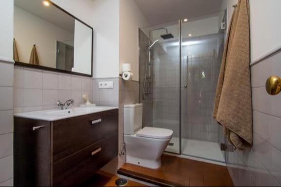 Apartamento De Dos Dormitorios En Plaza Alfaro Seville Exterior photo